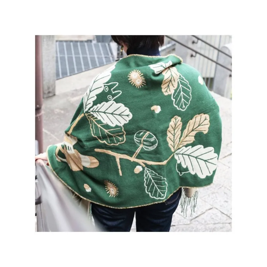 Maison Ghibli Dark Green Stole Oak Leaves - My Neighbor Totoro