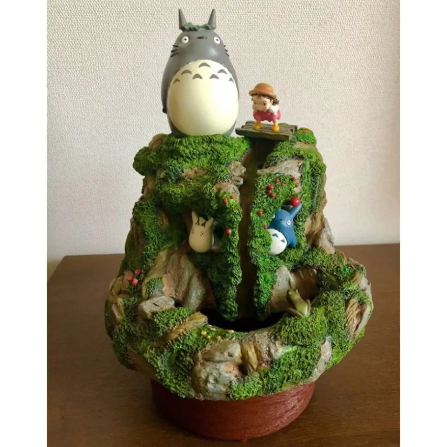 Maison Ghibli Diorama Totoro And Meil Playing By The River - My Neighbour Totoro Online