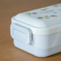 Maison Ghibli Lunch Box 4 Locks 530Ml Rasberry Collection - My Neighbor Totoro Hot