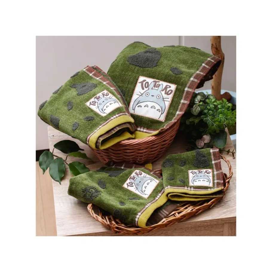 Maison Ghibli Mini Towel Autumn Green 25X25 Cm - My Neighbor Totoro
