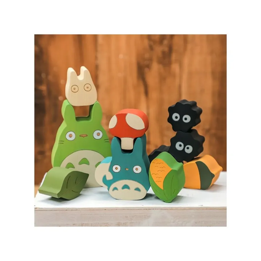 Maison Ghibli Wood Figurine Totoro With Soot Sprites - My Neighbor Totoro New
